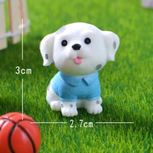 ตุ๊กตาน้องหมาสีขาวใส่เสื้อสีฟ้า โมเดลสำหรับตกแต่งบ้าน ของจิ๋ว ประดับ ติดคอนโซลรถ